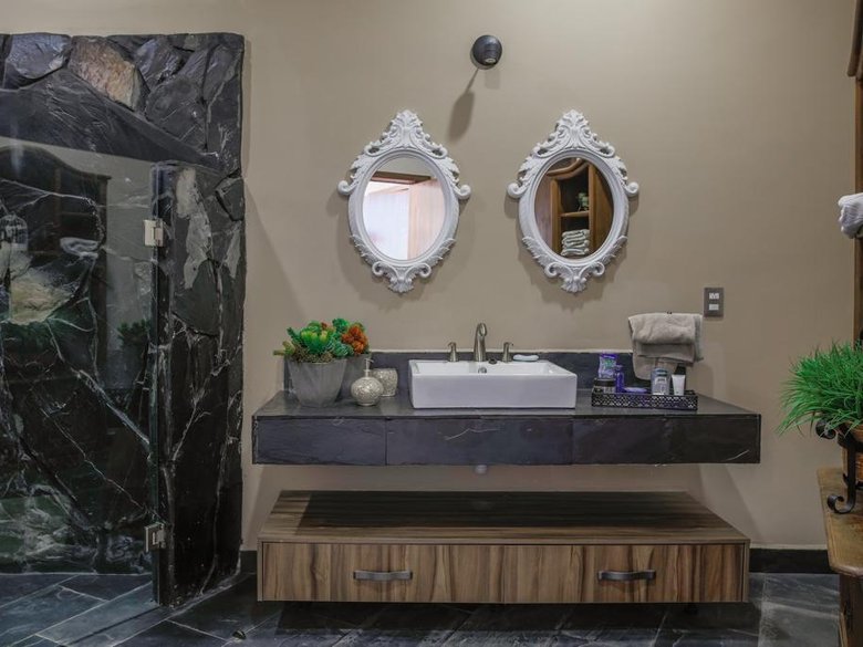 Beautiful Casa Iliana for Rent in Mesa del Malanquin (Available 2026) — 14 photos