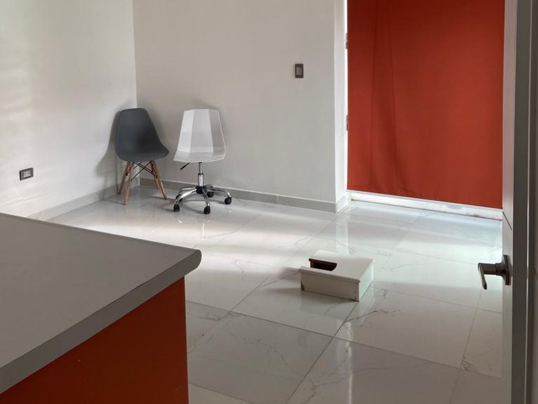 Space for office or clinic for rent — 7 photos