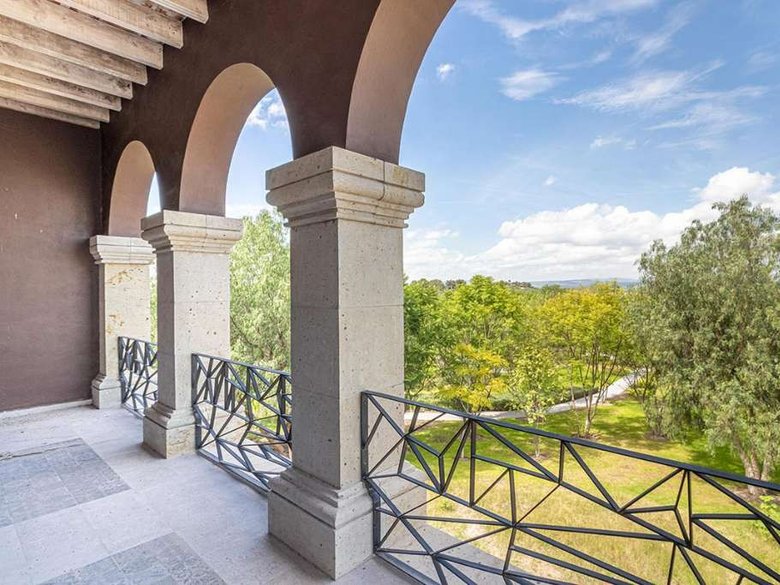 Casa Campanas — 12 photos
