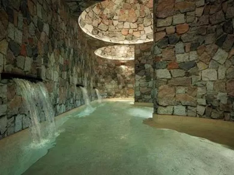 Villa Aqua — 9 photos