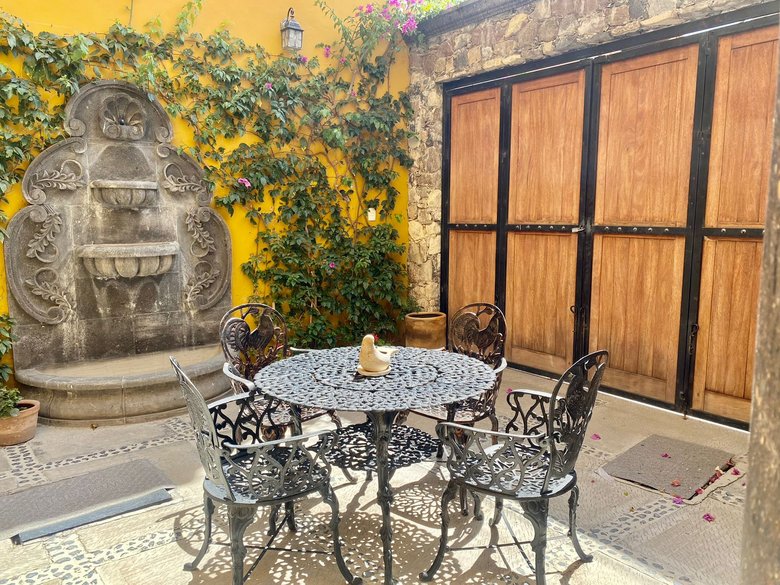 Beautiful Casa Margarita for Rent in San Antonio (Available July 2027) — 14 photos