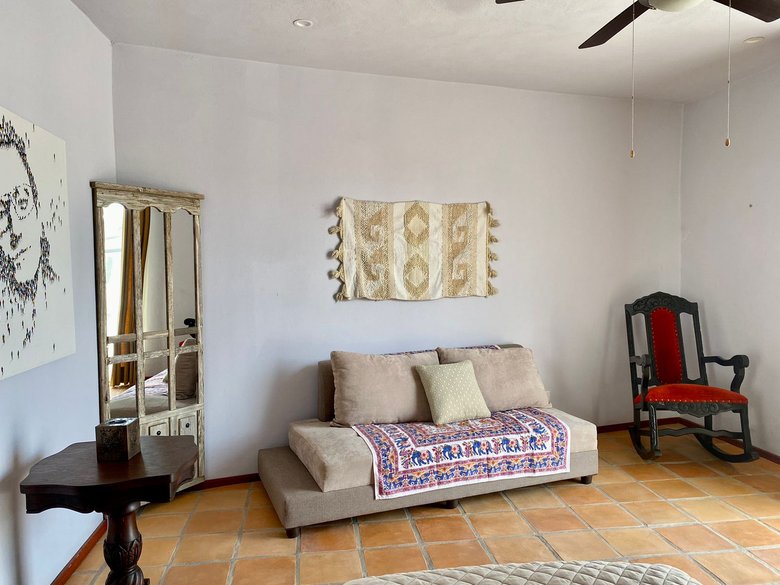 Beautiful Casa Margarita for Rent in San Antonio (Available July 2027) — 26 photos