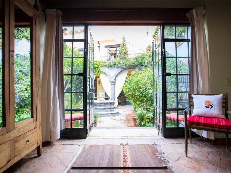 Off Market Ojo de Agua — 9 photos