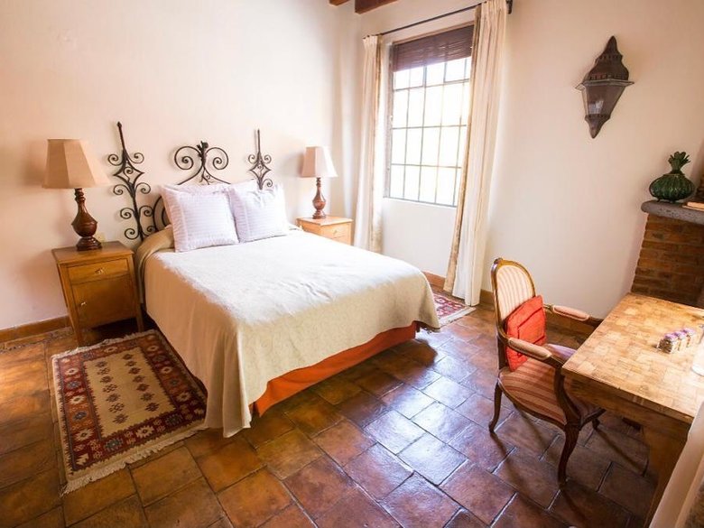 Off Market Ojo de Agua — 7 photos
