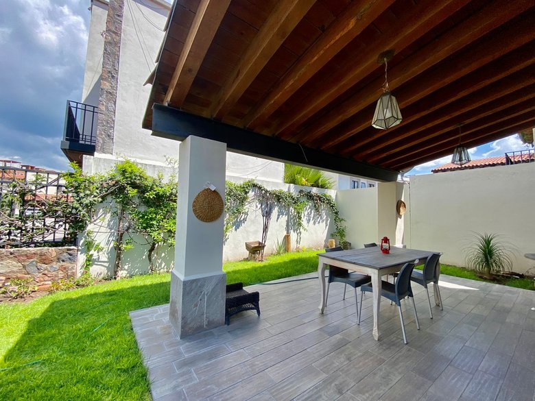 Maria Jose's beautiful house for sale or rent in La escondida! — 2 photos