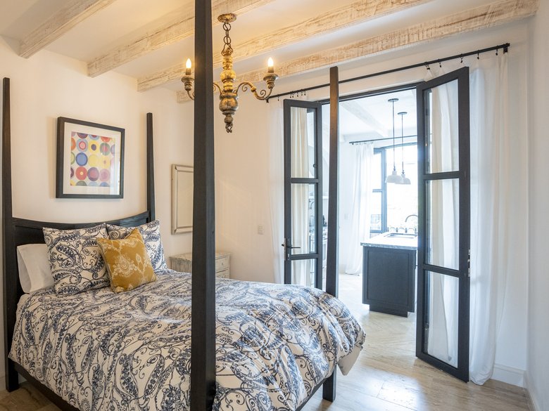 Casa Baeza Apt 1 - OFF MARKET — 10 photos