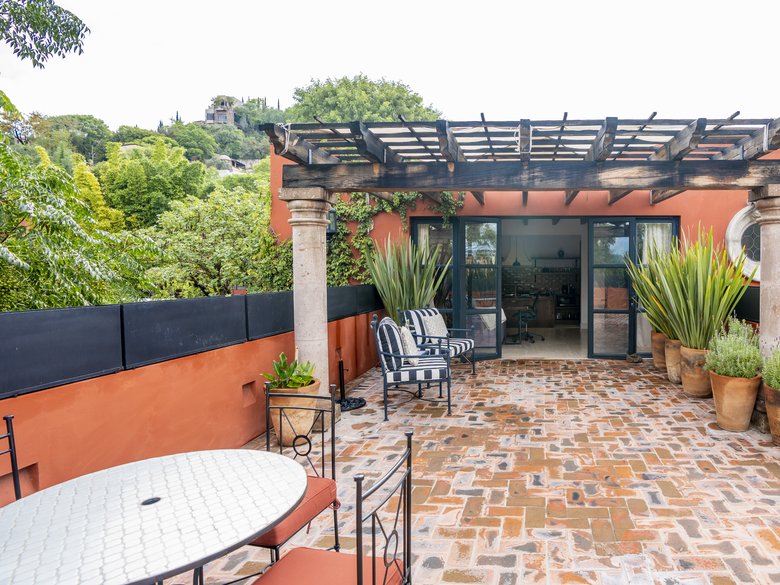 Casa Baeza Apt 2 PH - OFF MARKET — 10 photos