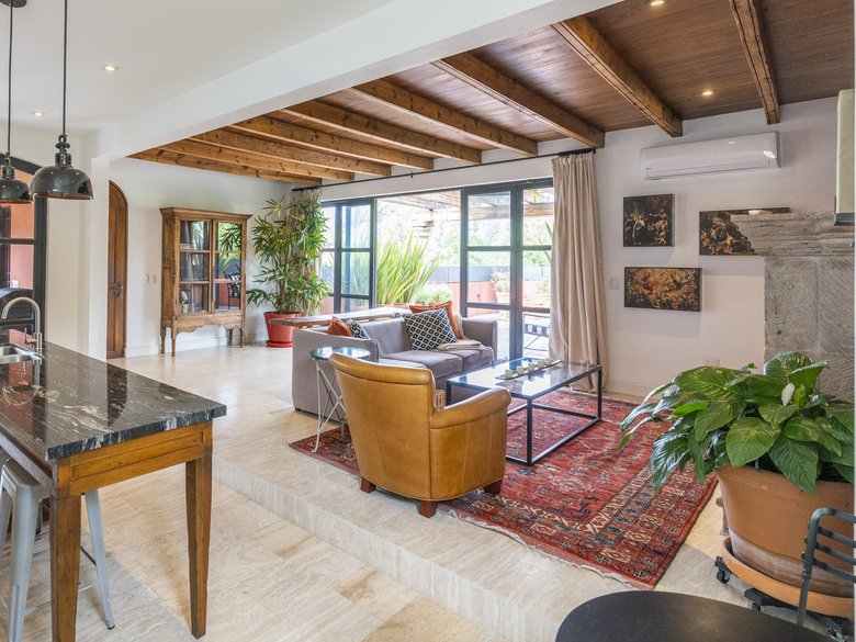 Casa Baeza Apt 2 PH - OFF MARKET — 7 photos