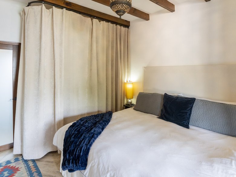Casa Baeza Apt 2 PH - OFF MARKET — 15 photos