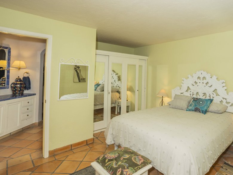La casa de la puerta verde for rent. (Available May 2027) — 6 photos