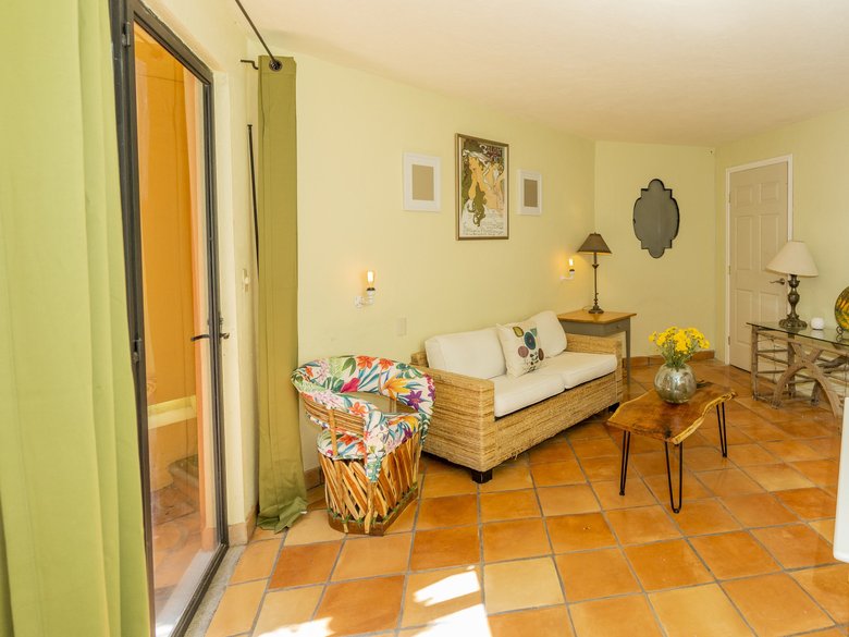 La casa de la puerta verde for rent. (Available May 2027) — 4 photos
