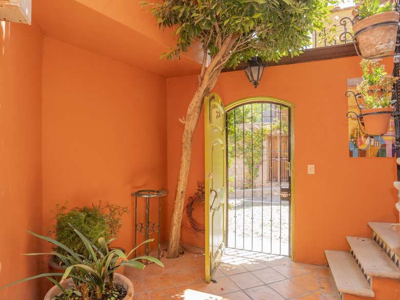 La casa de la puerta verde for rent. (Available May 2027) — 2 photos