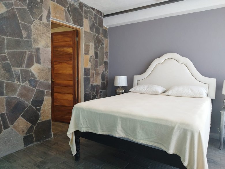 OFF MARKET Condo Jacarandas — 29 photos