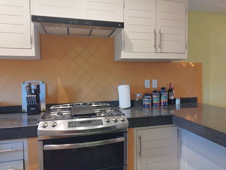 OFF MARKET Condo Jacarandas — 10 photos