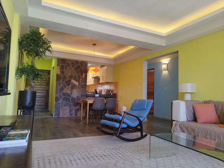 OFF MARKET Condo Jacarandas — 39 photos