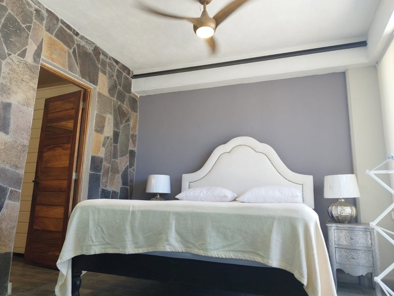 OFF MARKET Condo Jacarandas — 22 photos