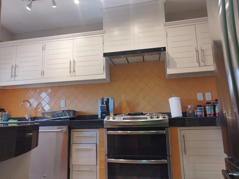 OFF MARKET Condo Jacarandas — 14 photos