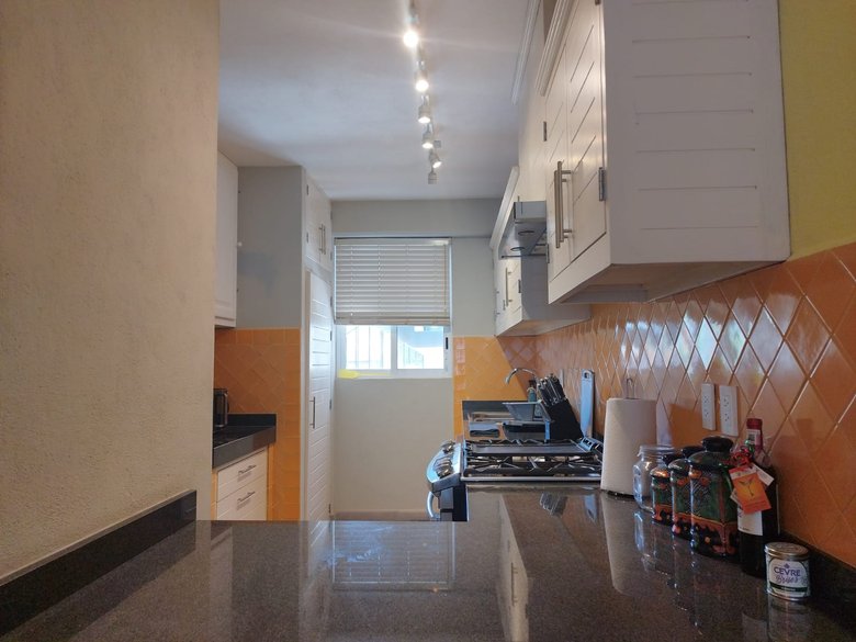 OFF MARKET Condo Jacarandas — 7 photos
