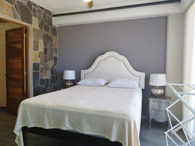 OFF MARKET Condo Jacarandas — 19 photos