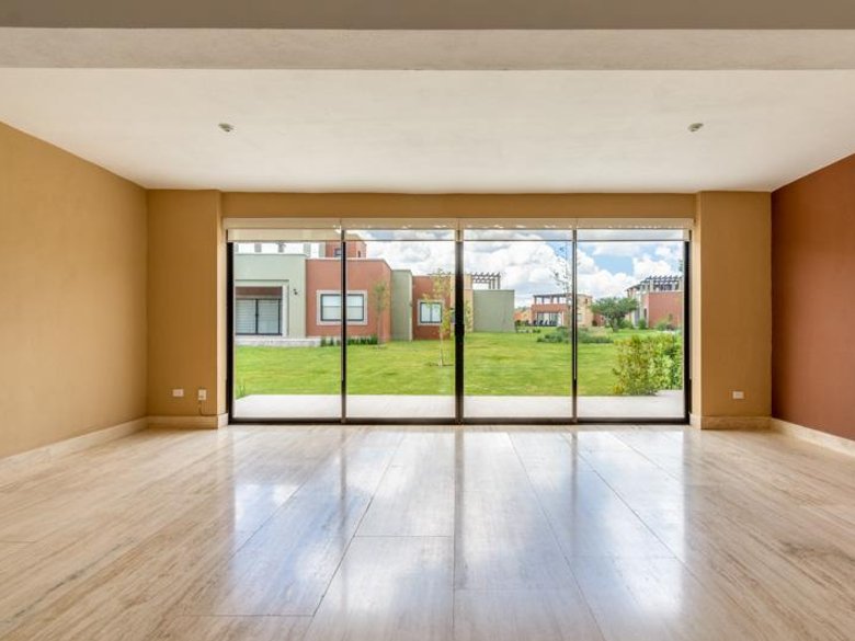 Casa el Deseo #27 — 2 photos