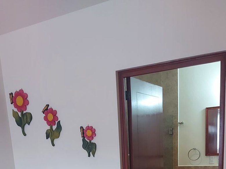Casa Paseo de la Amistad 17 — 42 photos