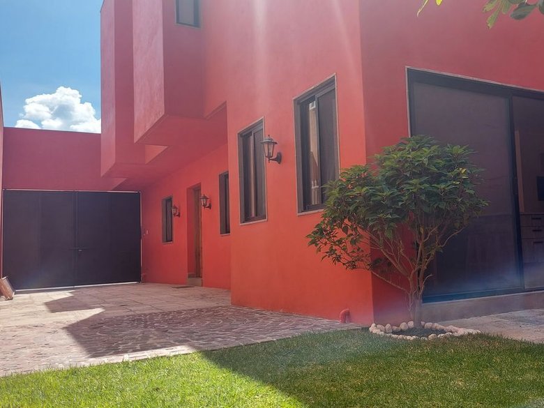 Casa Paseo de la Amistad 17 — 19 photos