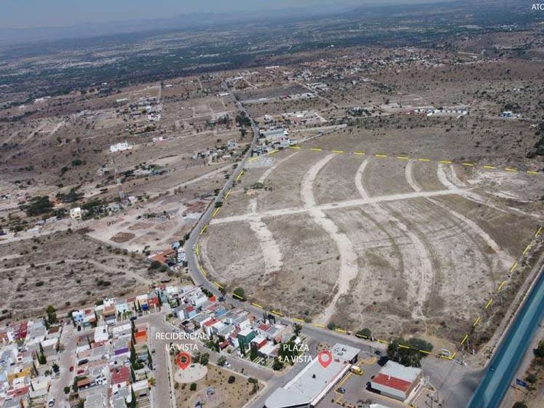 10 hectares for sale on the Highway — 3 photos