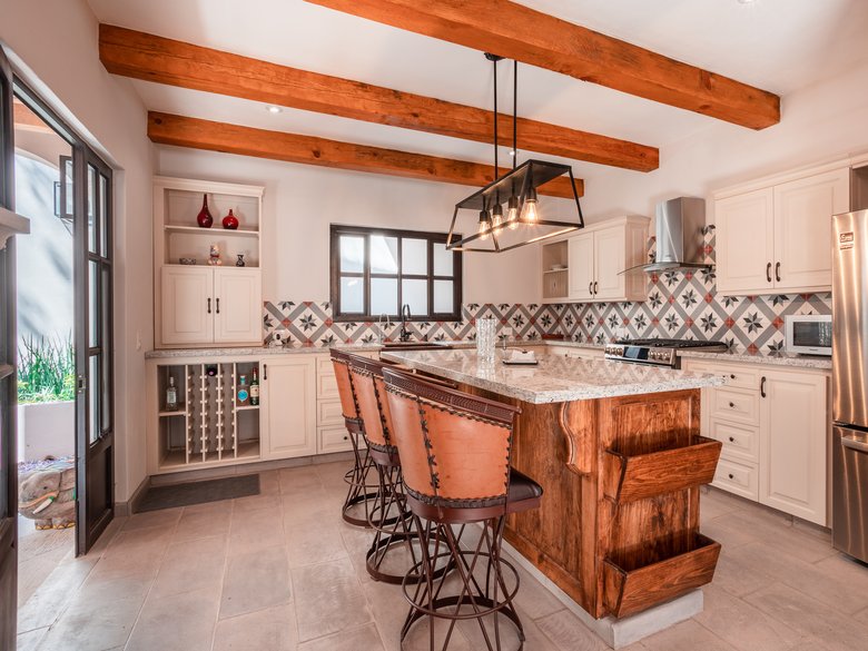 Beautiful Casa Pepper Drive for rent  — 7 photos
