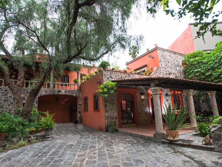Casa Schwantz — 2 photos