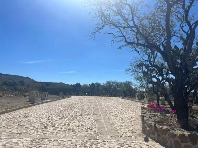 Prime Land Opportunity in Golden Corridor | High Growth Investment — 13 photos