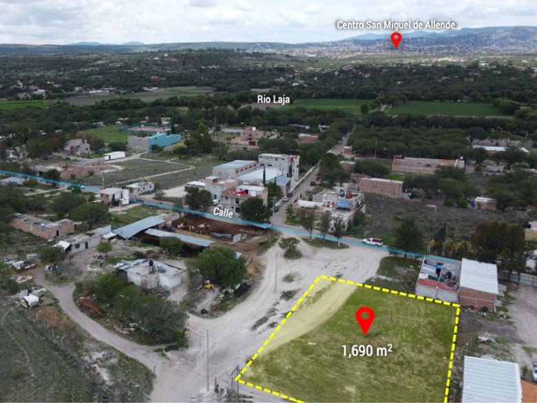La Vivienda 1690 Lot — 4 photos