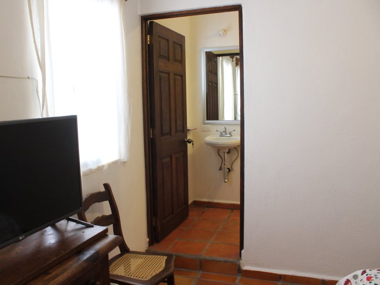 CASA INDEPENDENCIA — 32 photos