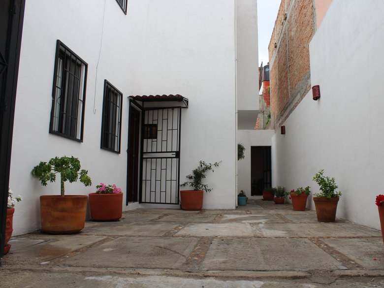 CASA INDEPENDENCIA — 3 photos