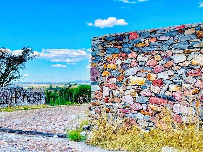 Lot in Fraccionamiento La Presa — 8 photos