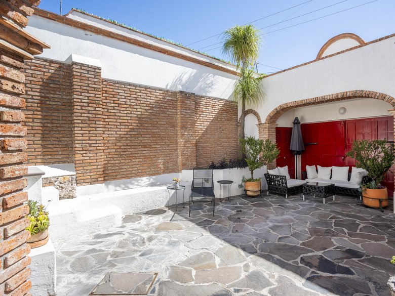 The red door house for rent in las colonias (available Long Term July 2027) — 6 photos