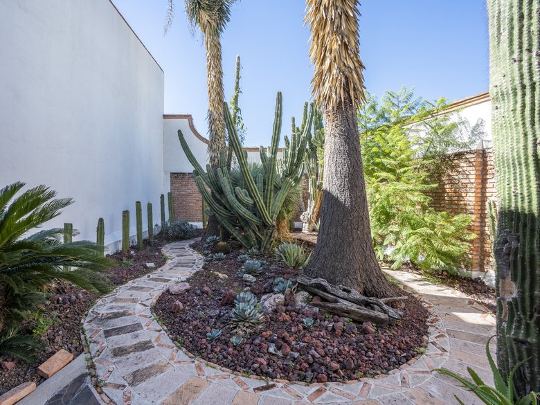 The red door house for rent in las colonias (available Long Term July 2027) — 28 photos