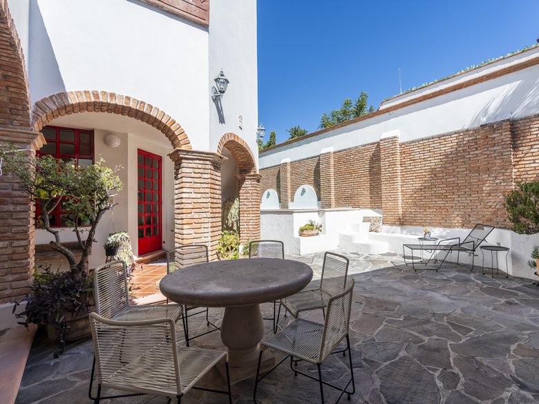 The red door house for rent in las colonias (available Long Term July 2027) — 4 photos