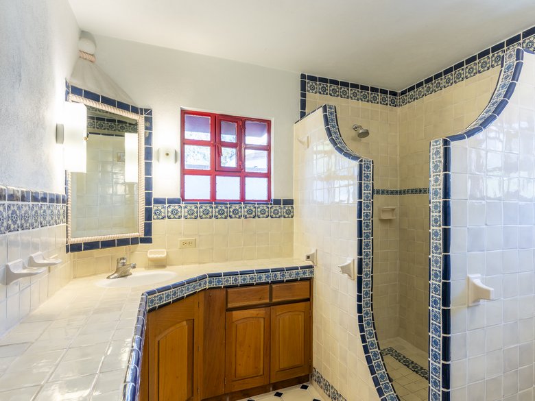 The red door house for rent in las colonias (available Long Term July 2027) — 17 photos