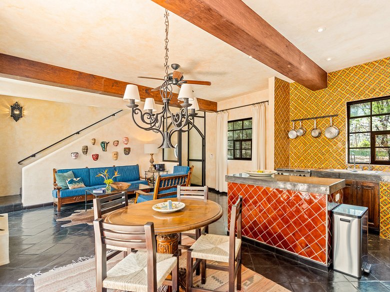 Nueva Casa Azteca - Beautiful 2 BR $1,900 USD — 11 photos