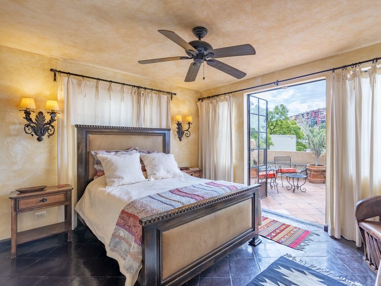 Nueva Casa Azteca - Beautiful 2 BR $1,900 USD — 14 photos
