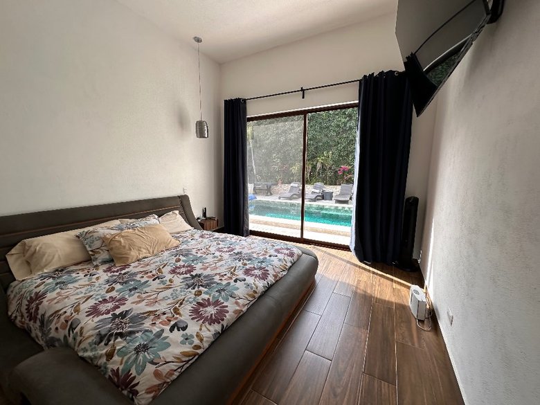 CASA LUZ — 8 photos
