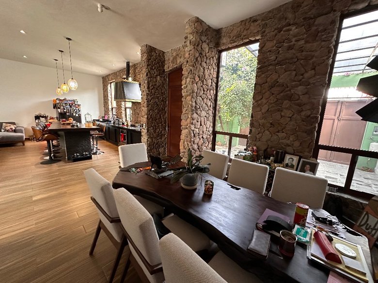 CASA LUZ — 17 photos