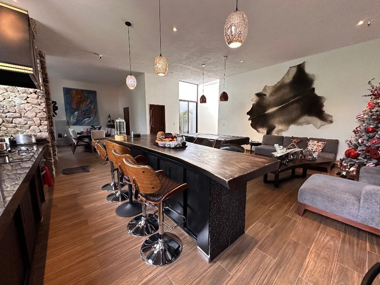 CASA LUZ — 15 photos