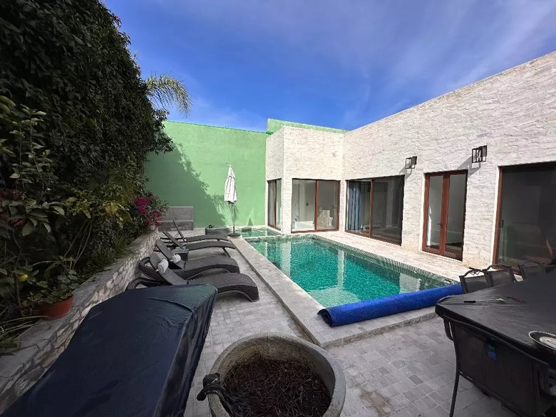 CASA LUZ — 24 photos