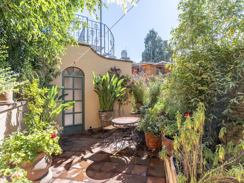 Two houses, one property, excellent location — 55 photos
