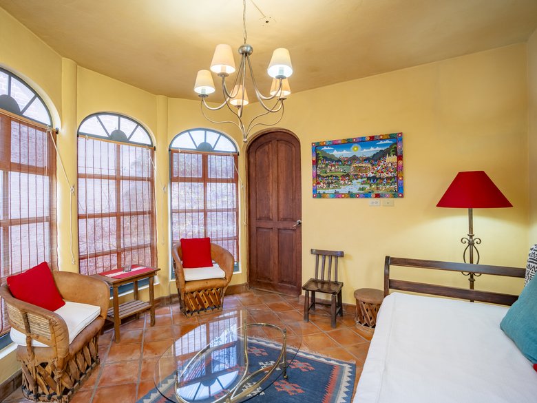 Two houses, one property, excellent location — 19 photos
