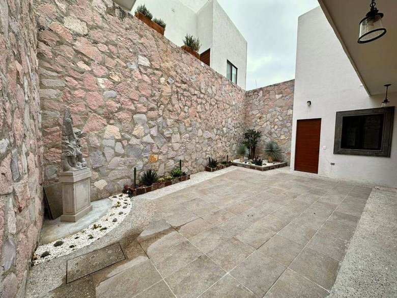 One Level Beautiful Affordable Home — 7 photos