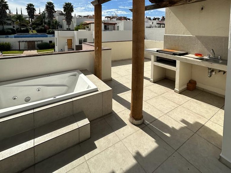 L&M House — 19 photos
