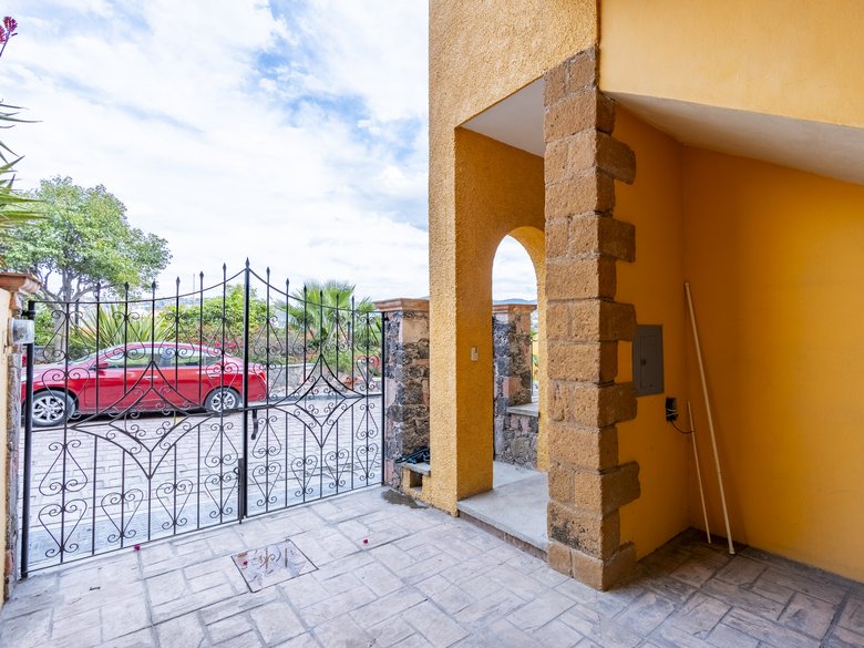 Casa Loly Available Dic 2026 - April, 2027 — 3 photos