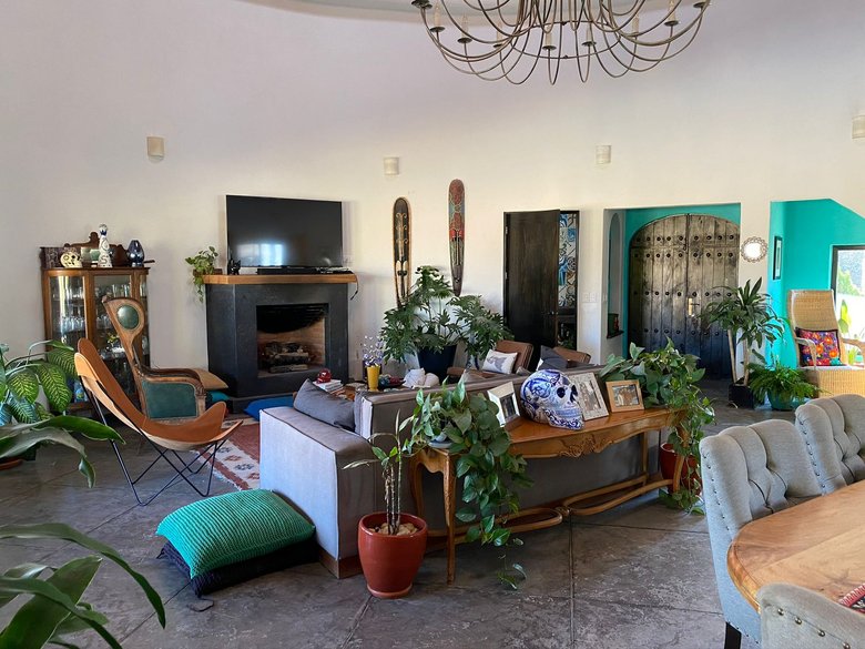 Los Labradores OFF MARKET — 22 photos